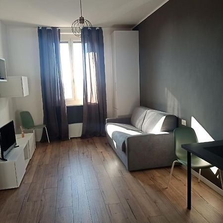 Tiny Bengasi Apartment Турин Екстер'єр фото