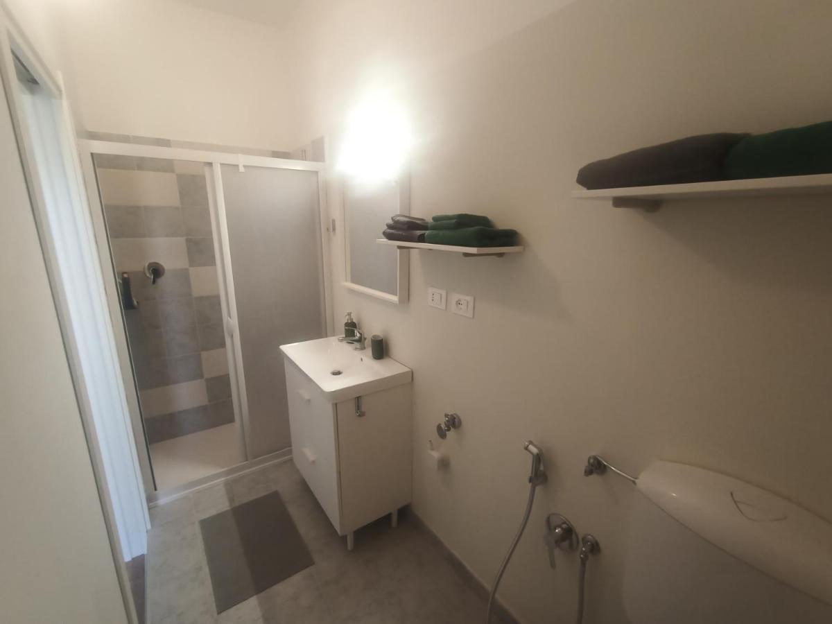 Tiny Bengasi Apartment Турин Екстер'єр фото